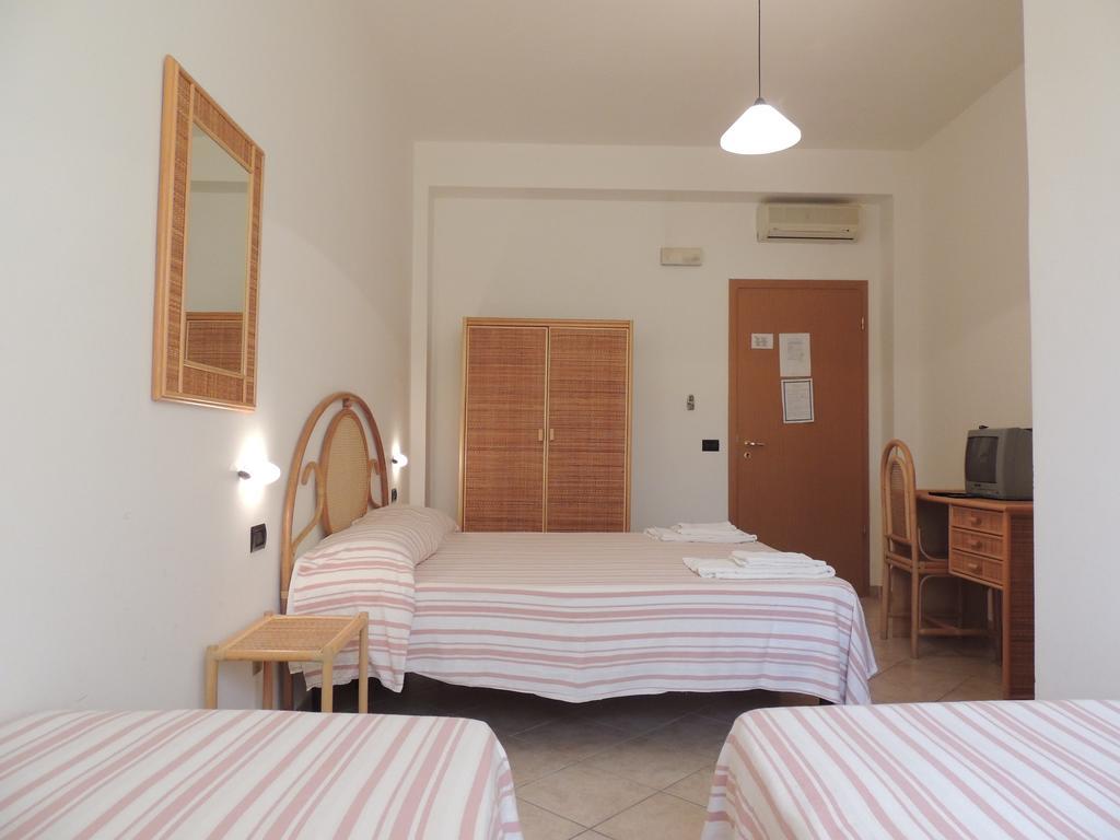 Albergo Il Terrazzino Vibo Marina Pokój zdjęcie