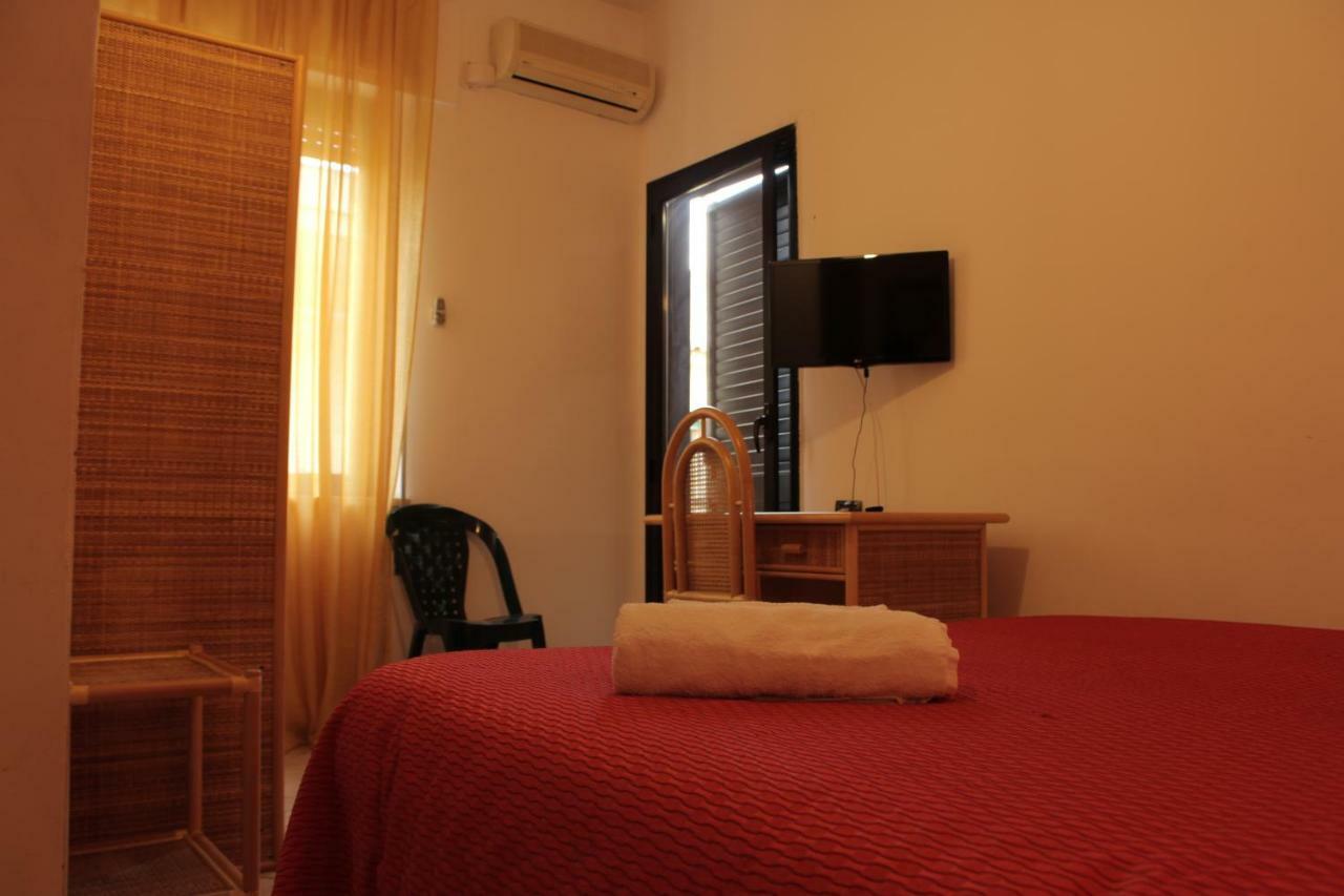 Albergo Il Terrazzino Vibo Marina Zewnętrze zdjęcie